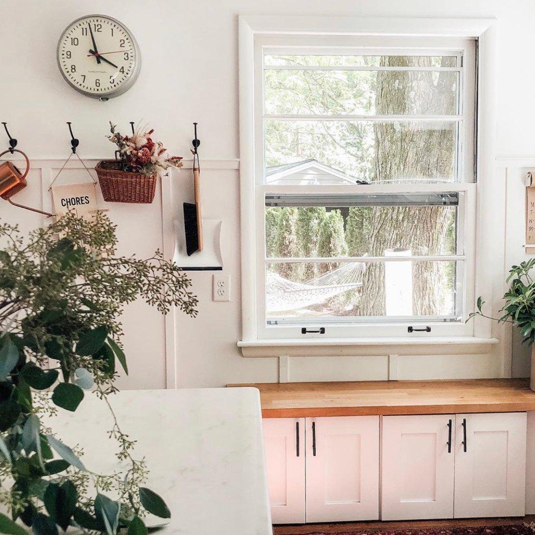 Horsehair Bench Brush with Hang-up Hole - Heavy Duty Chair & Table Duster-Duster-Fuller Brush Company