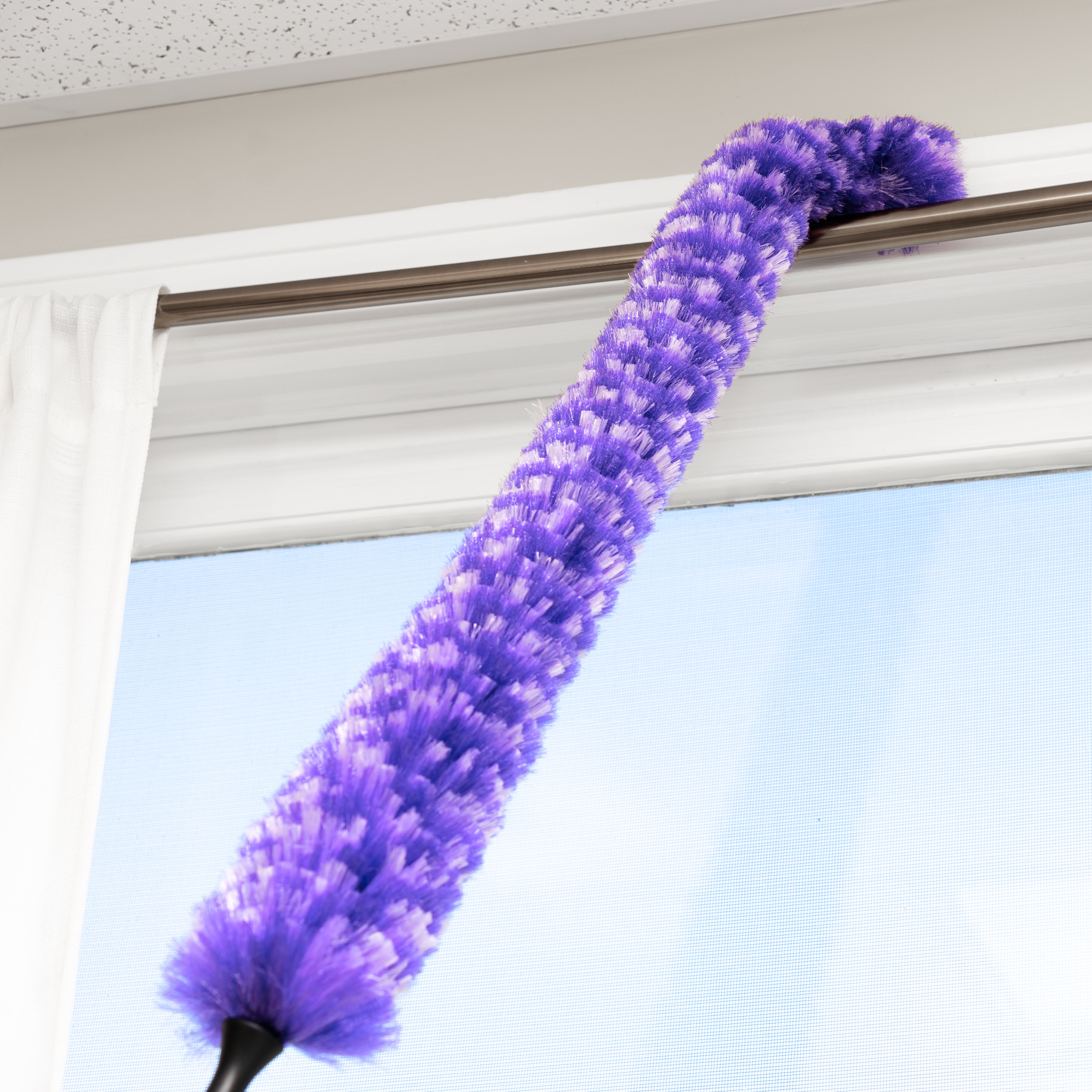 Furry Wand Duster with Adjustable Handle + Duster Spray